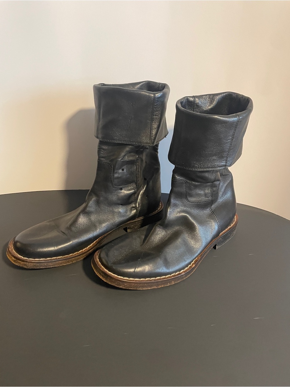 Vero Cuoio Buttery Leather Fold-Over Ankle Boots